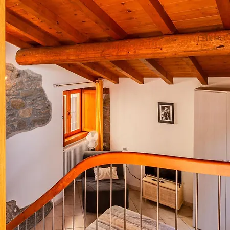 Stone House By Interhome Vakantiehuis Gera Lario